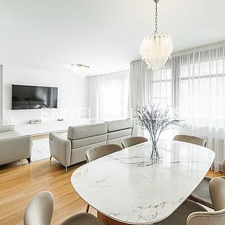 Pronájem bytu 3+kk 115 m&sup2; Praha