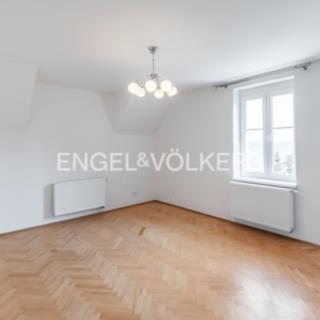 Pronájem bytu 3+kk 81 m² Praha