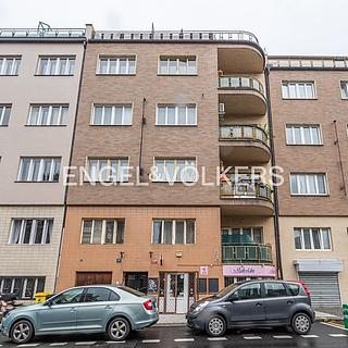 Pronájem restaurace 100 m² Praha Vinohrady, Hradešínská