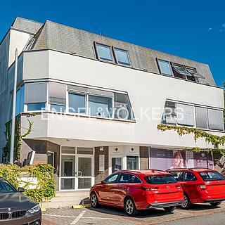 Pronájem obchodu 157 m&sup2; Praha