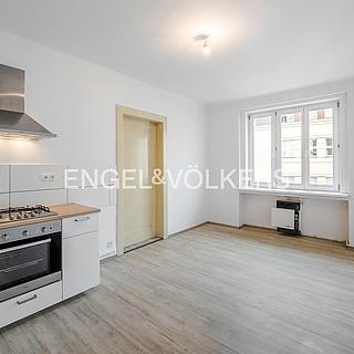 Pronájem bytu 2+kk 50 m² Praha