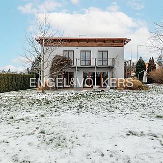 Prodej rodinného domu 383 m² Říčany, Jasmínová