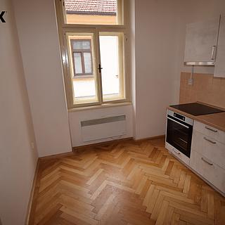 Pronájem bytu 1+1 31 m² Písek Vnitřní Město, Chelčického