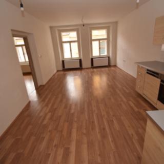 Pronájem bytu 3+kk 67 m² Písek Vnitřní Město, Chelčického