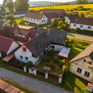 Prodej rodinného domu 80 m² Černovice