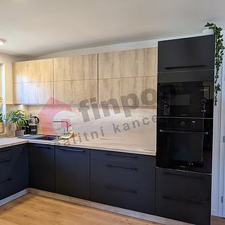 Pronájem bytu 3+kk 71 m&sup2; Hvězdonice