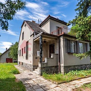 Prodej rodinného domu 215 m² Dírná