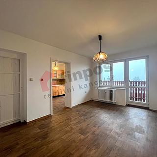 Pronájem bytu 3+1 70 m² Veliš