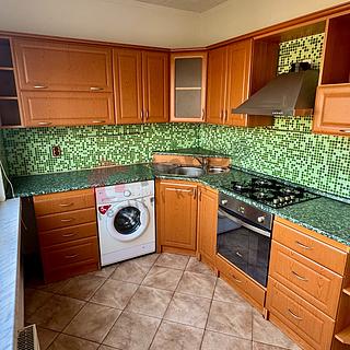 Pronájem bytu 2+1 55 m² Bílina