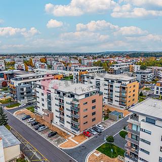 Prodej bytu 3+kk 70 m² Hradec Králové Nový, Antonína Petrofa