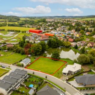 Prodej stavební parcely 1 895 m² Votice, Pod Okrouhlím