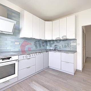 Pronájem bytu 3+1 79 m² Zlín