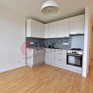 Pronájem bytu 2+kk 44 m&sup2; Říčany