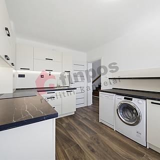 Prodej rodinného domu 197 m&sup2; Stožec