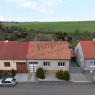 Prodej rodinného domu 92 m² Dubňany, Trávníky