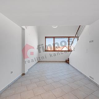 Pronájem bytu 3+kk 105 m² Praha