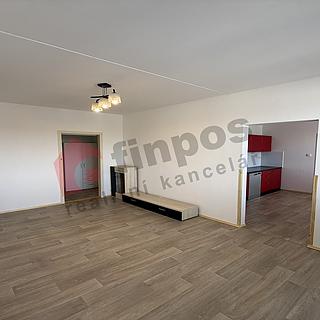 Pronájem bytu 3+1 73 m² Tábor, nám. Přátelství