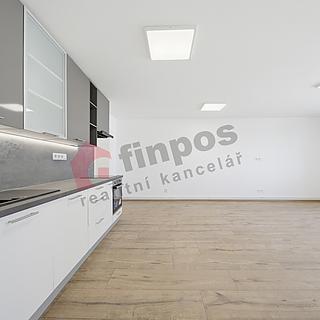 Pronájem bytu 3+kk 64 m² Divišov, Tyršovo náměstí