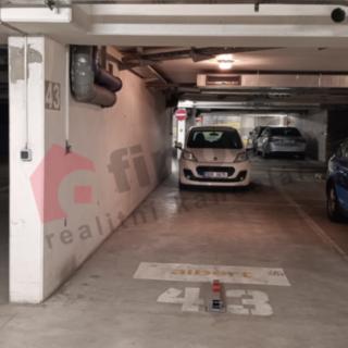 Pronájem parkovacího místa 18 m² Praha