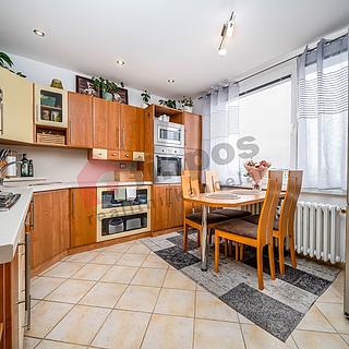 Prodej bytu 3+1 75 m² Hradec Králové