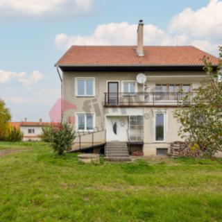 Prodej rodinného domu, 388m²