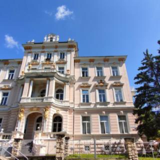 Prodej bytu 2+kk 50 m² Teplice, Vrchlického