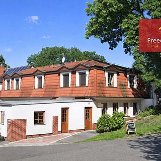 Prodej činžovního domu 415 m&sup2; Zdiby