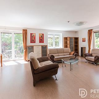 Pronájem rodinného domu 176 m&sup2; Mníšek pod Brdy