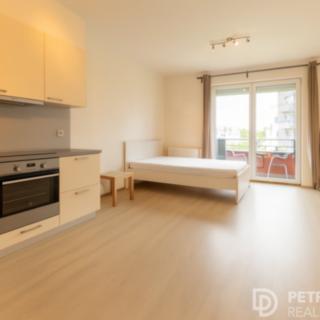 Prodej bytu 1+kk a garsoniéry 32 m² Praha Letňany, Hlučkova
