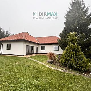 Pronájem rodinného domu 115 m&sup2; Lužany