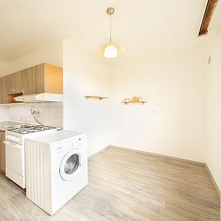 Pronájem bytu 1+1 38 m² Ostrava