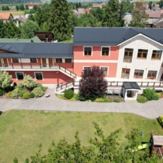 Prodej hotelu, penzionu, 1650m²