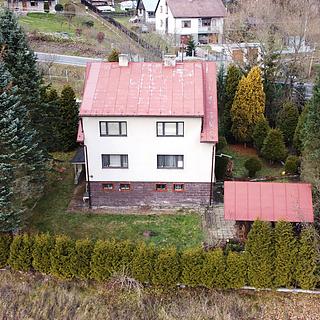 Prodej rodinného domu, 180m²