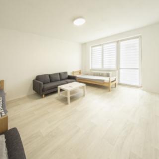 Pronájem bytu 2+1 56 m² Ostrava Mariánské Hory, Korunní