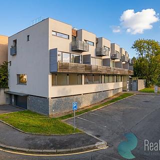 Prodej bytu 3+kk 65 m² Praha