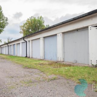 Prodej garáže 19 m² Hradec Králové Pouchov, U Mostku