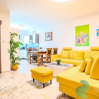 Prodej bytu 3+kk 80 m² Horoměřice