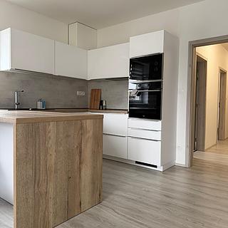 Pronájem bytu 2+kk 50 m² Trhové Sviny, Za Pilou