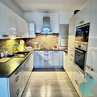 Pronájem bytu 2+kk 80 m² Včelná, tř. 5. května