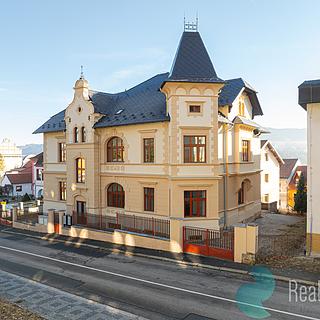 Prodej bytu 2+kk 65 m² Prachatice II, Zlatá stezka