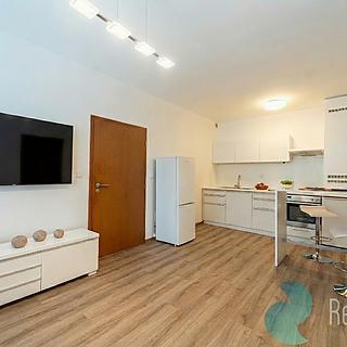 Prodej bytu 2+kk 44 m&sup2; Praha