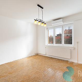 Prodej bytu 3+1 73 m² České Budějovice 6, Chelčického