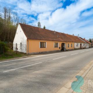 Prodej činžovního domu 150 m² Husinec