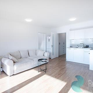 Pronájem bytu 2+kk 57 m² Praha