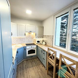 Pronájem bytu 4+1 78 m&sup2; Velešín