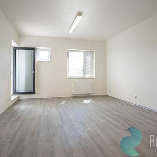 Pronájem kanceláře 37 m&sup2; Český Krumlov