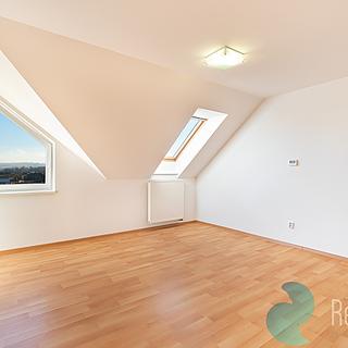 Prodej bytu 3+kk 99 m² České Budějovice 7, Lidická tř.