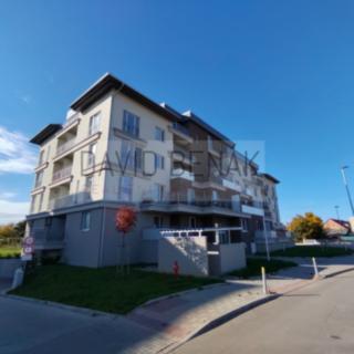 Pronájem bytu 2+kk 68 m² Pardubice