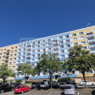 Pronájem bytu 3+1 85 m² Hradec Králové Moravské Předměstí, Štefánikova