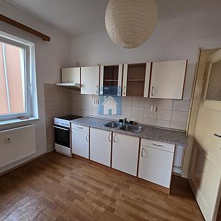 Pronájem bytu 1+1 42 m² Plzeň